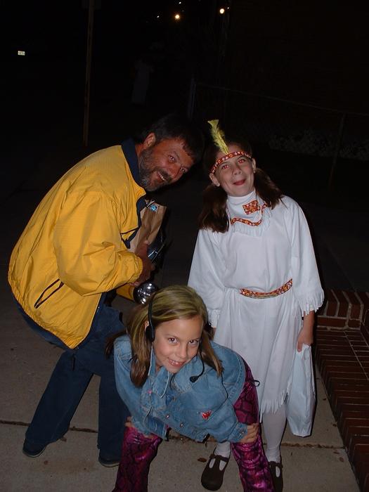 Ashlyn and Kayla with their father CJ