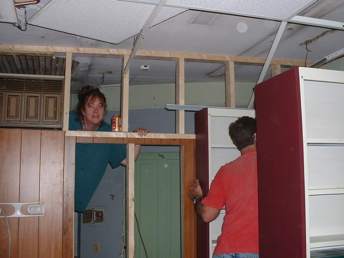 6/1/02, Rayelle and Rick building the new wall
