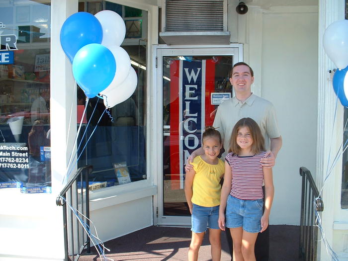8-2-02, Mike with Heather's little sisters!
