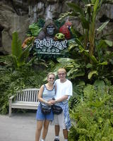 Glenn & Christina at Rainforest Cafe
