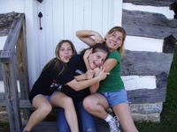 CW Tubes (GCN6M3) - Three crazy girls.