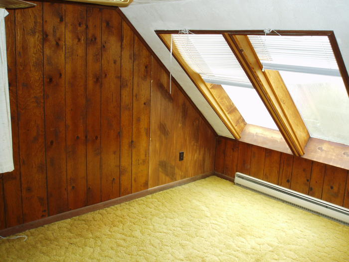 3rd floor bedroom 1