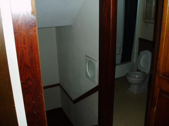 2nd floor hallway