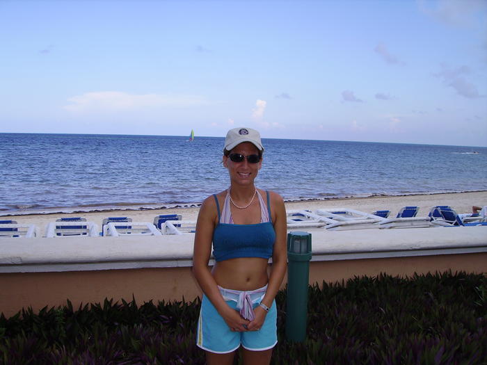 Heather near the Moon Palace beach (we liked Cancun Palace's beach better).